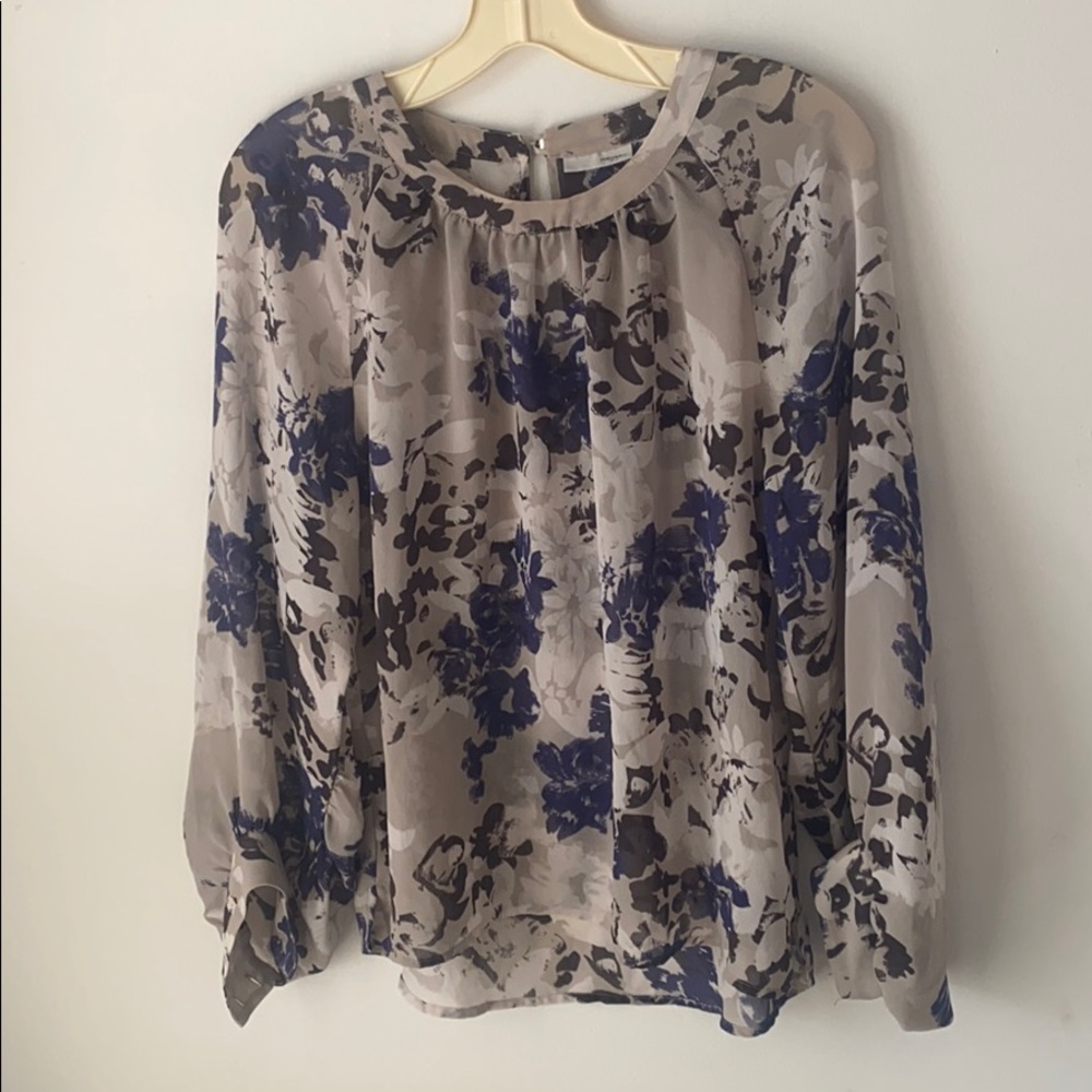 Halogen Blouse with dropped cuff.